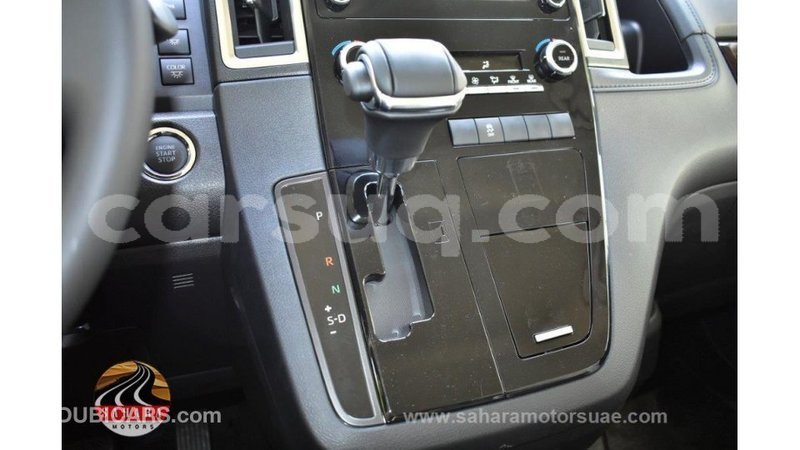 Big with watermark toyota granvia barh el gazel import dubai 3085