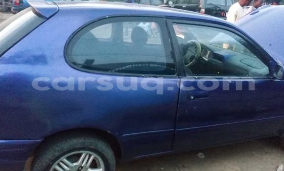 Acheter Occasion Voiture Toyota Corolla Bleu à N'Djamena au Tchad Acheter Occasion Voiture Toyota Corolla Bleu à N'Djamena au Tchad