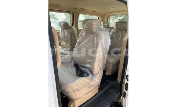 Buy Import Hyundai Accent White Car in Import - Dubai in Barh el Gazel Buy Import Hyundai Accent White Car in Import - Dubai in Barh el Gazel