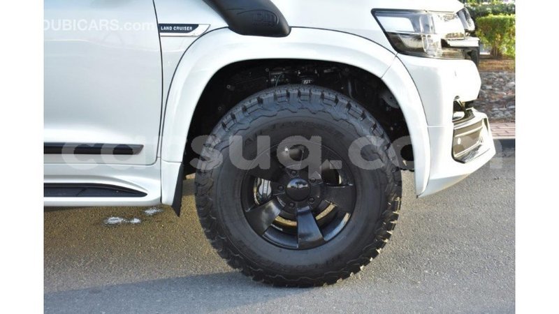 Big with watermark toyota land cruiser barh el gazel import dubai 3095