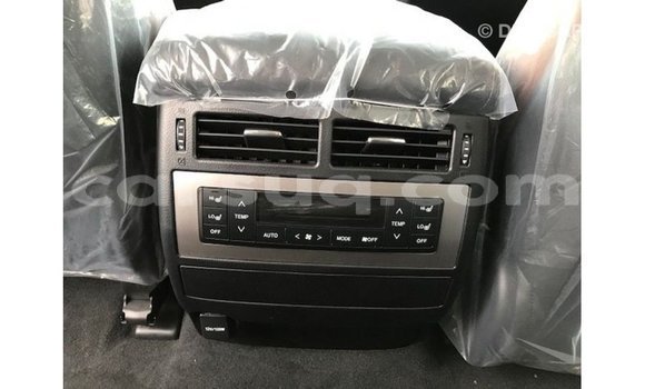 Buy Import Toyota Land Cruiser White Car in Import - Dubai in Barh el Gazel Buy Import Toyota Land Cruiser White Car in Import - Dubai in Barh el Gazel