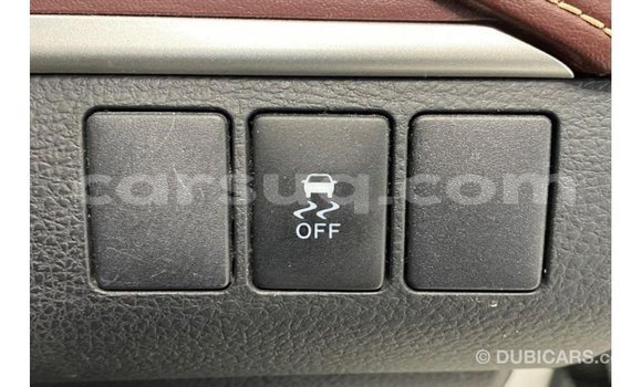 Acheter Import Voiture Toyota Harrier Blanc à Import - Dubai, Barh el Gazel Acheter Import Voiture Toyota Harrier Blanc à Import - Dubai, Barh el Gazel