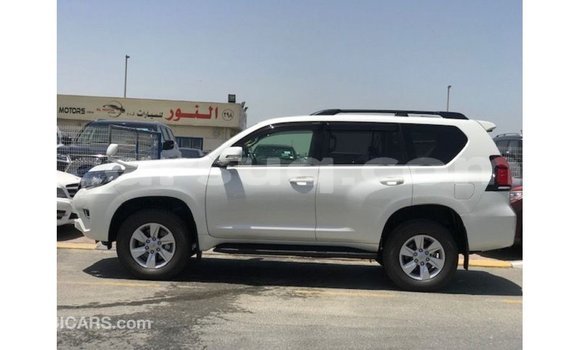 Acheter Import Voiture Toyota Prado Blanc à Import - Dubai, Barh el Gazel Acheter Import Voiture Toyota Prado Blanc à Import - Dubai, Barh el Gazel