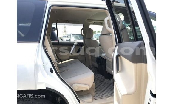 Acheter Import Voiture Toyota Prado Blanc à Import - Dubai, Barh el Gazel Acheter Import Voiture Toyota Prado Blanc à Import - Dubai, Barh el Gazel