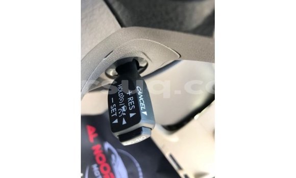 Acheter Import Voiture Toyota Prado Blanc à Import - Dubai, Barh el Gazel Acheter Import Voiture Toyota Prado Blanc à Import - Dubai, Barh el Gazel