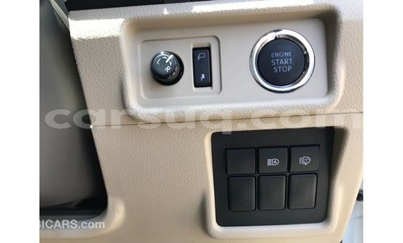 Acheter Import Voiture Toyota Prado Blanc à Import - Dubai, Barh el Gazel Acheter Import Voiture Toyota Prado Blanc à Import - Dubai, Barh el Gazel