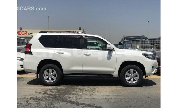 Acheter Import Voiture Toyota Prado Blanc à Import - Dubai, Barh el Gazel Acheter Import Voiture Toyota Prado Blanc à Import - Dubai, Barh el Gazel
