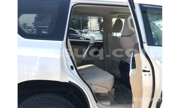 Acheter Import Voiture Toyota Prado Blanc à Import - Dubai, Barh el Gazel Acheter Import Voiture Toyota Prado Blanc à Import - Dubai, Barh el Gazel