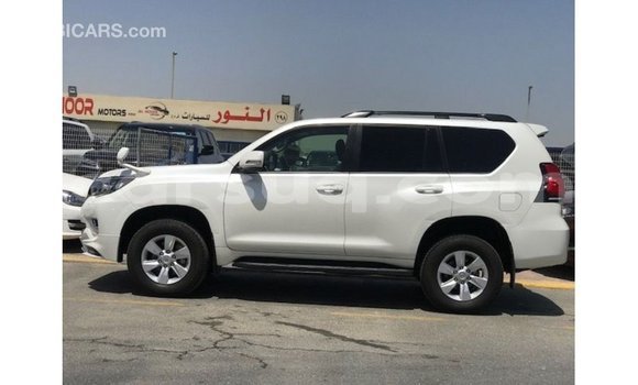Acheter Import Voiture Toyota Prado Blanc à Import - Dubai, Barh el Gazel Acheter Import Voiture Toyota Prado Blanc à Import - Dubai, Barh el Gazel