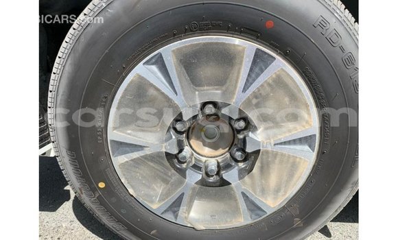 Acheter Import Voiture Toyota Hiace Blanc à Import - Dubai, Barh el Gazel Acheter Import Voiture Toyota Hiace Blanc à Import - Dubai, Barh el Gazel