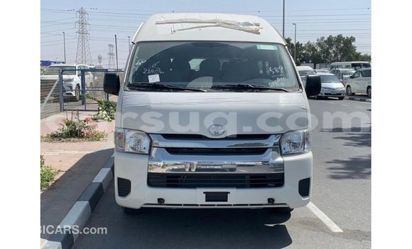 Acheter Import Voiture Toyota Hiace Blanc à Import - Dubai, Barh el Gazel Acheter Import Voiture Toyota Hiace Blanc à Import - Dubai, Barh el Gazel