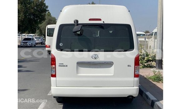 Acheter Import Voiture Toyota Hiace Blanc à Import - Dubai, Barh el Gazel Acheter Import Voiture Toyota Hiace Blanc à Import - Dubai, Barh el Gazel