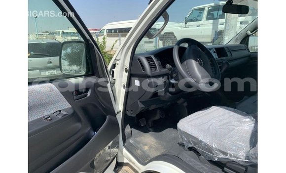 Acheter Import Voiture Toyota Hiace Blanc à Import - Dubai, Barh el Gazel Acheter Import Voiture Toyota Hiace Blanc à Import - Dubai, Barh el Gazel