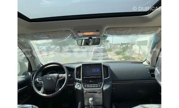 Buy Import Toyota Land Cruiser Black Car in Import - Dubai in Barh el Gazel Buy Import Toyota Land Cruiser Black Car in Import - Dubai in Barh el Gazel