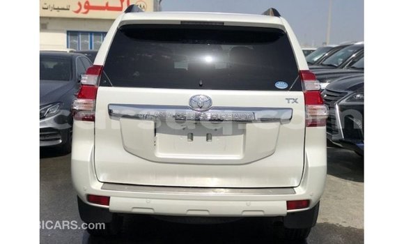 Acheter Import Voiture Toyota Prado Blanc à Import - Dubai, Barh el Gazel Acheter Import Voiture Toyota Prado Blanc à Import - Dubai, Barh el Gazel
