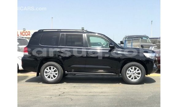 Acheter Import Voiture Toyota Land Cruiser Noir à Import - Dubai, Barh el Gazel Acheter Import Voiture Toyota Land Cruiser Noir à Import - Dubai, Barh el Gazel