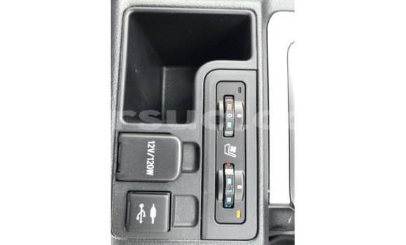 Acheter Import Voiture Toyota Prado Autre à Import - Dubai, Barh el Gazel Acheter Import Voiture Toyota Prado Autre à Import - Dubai, Barh el Gazel