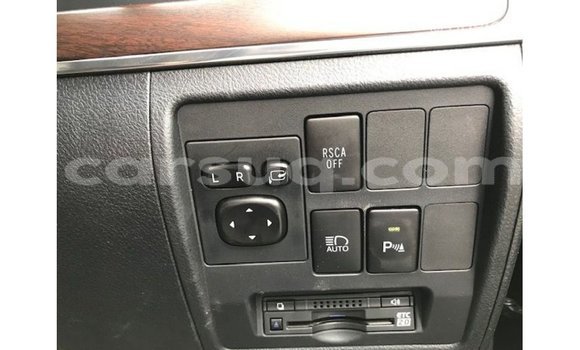 Acheter Import Voiture Toyota Land Cruiser Noir à Import - Dubai, Barh el Gazel Acheter Import Voiture Toyota Land Cruiser Noir à Import - Dubai, Barh el Gazel