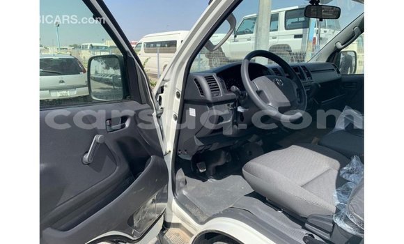 Buy Import Toyota Hiace White Car in Import - Dubai in Barh el Gazel Buy Import Toyota Hiace White Car in Import - Dubai in Barh el Gazel