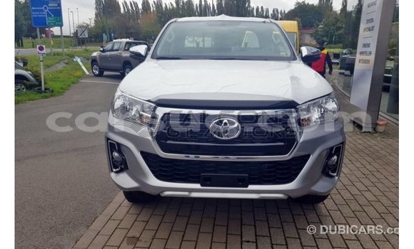 Buy Import Toyota Hilux Brown Car in Import - Dubai in Barh el Gazel Buy Import Toyota Hilux Brown Car in Import - Dubai in Barh el Gazel