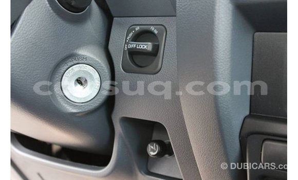 Buy Import Toyota Land Cruiser White Car in Import - Dubai in Barh el Gazel Buy Import Toyota Land Cruiser White Car in Import - Dubai in Barh el Gazel