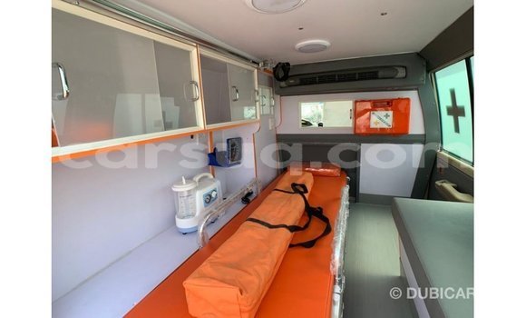 Buy Import Toyota Land Cruiser Beige Car in Import - Dubai in Barh el Gazel Buy Import Toyota Land Cruiser Beige Car in Import - Dubai in Barh el Gazel