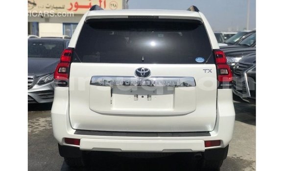 Acheter Import Voiture Toyota Prado Blanc à Import - Dubai, Barh el Gazel Acheter Import Voiture Toyota Prado Blanc à Import - Dubai, Barh el Gazel