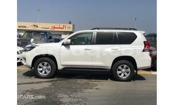 Acheter Import Voiture Toyota Prado Blanc à Import - Dubai, Barh el Gazel Acheter Import Voiture Toyota Prado Blanc à Import - Dubai, Barh el Gazel