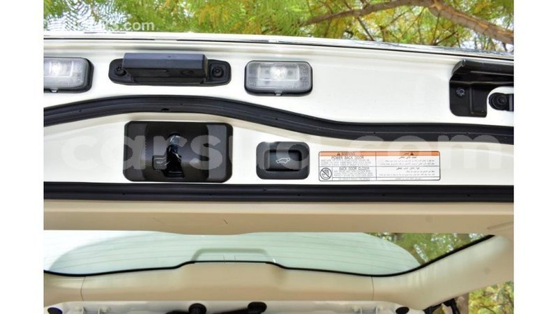 Big with watermark toyota land cruiser barh el gazel import dubai 3140