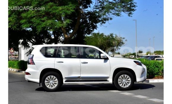 Acheter Import Voiture Lexus GX Blanc à Import - Dubai, Barh el Gazel Acheter Import Voiture Lexus GX Blanc à Import - Dubai, Barh el Gazel