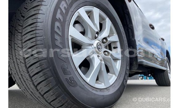 Acheter Import Voiture Toyota Land Cruiser Rouge à Import - Dubai, Barh el Gazel Acheter Import Voiture Toyota Land Cruiser Rouge à Import - Dubai, Barh el Gazel