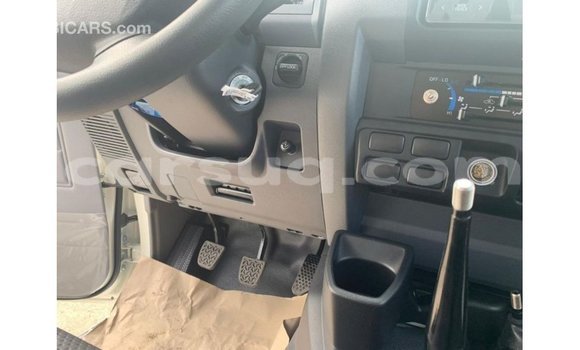 Buy Import Toyota Land Cruiser White Car in Import - Dubai in Barh el Gazel Buy Import Toyota Land Cruiser White Car in Import - Dubai in Barh el Gazel