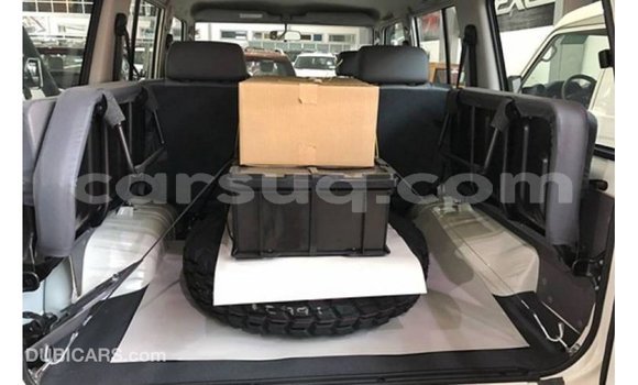 Buy Import Toyota Land Cruiser White Car in Import - Dubai in Barh el Gazel Buy Import Toyota Land Cruiser White Car in Import - Dubai in Barh el Gazel