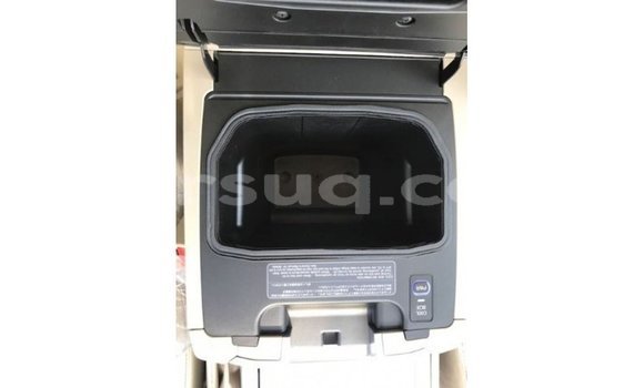 Acheter Import Voiture Toyota Land Cruiser Bleu à Import - Dubai, Barh el Gazel Acheter Import Voiture Toyota Land Cruiser Bleu à Import - Dubai, Barh el Gazel