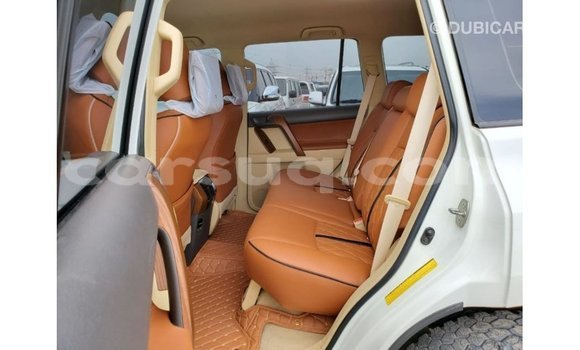 Acheter Import Voiture Toyota Prado Blanc à Import - Dubai, Barh el Gazel Acheter Import Voiture Toyota Prado Blanc à Import - Dubai, Barh el Gazel