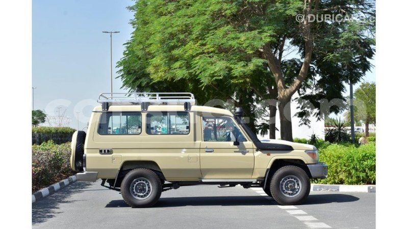 Big with watermark toyota land cruiser barh el gazel import dubai 3192