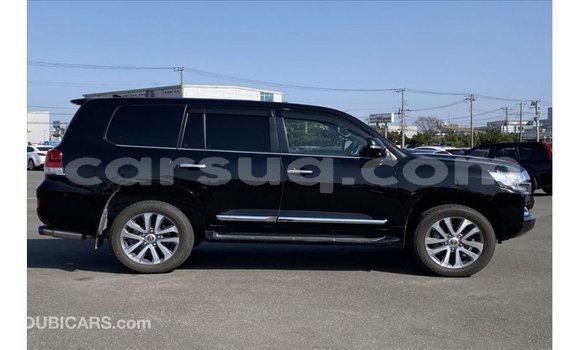 Acheter Import Voiture Toyota Land Cruiser Noir à Import - Dubai, Barh el Gazel Acheter Import Voiture Toyota Land Cruiser Noir à Import - Dubai, Barh el Gazel