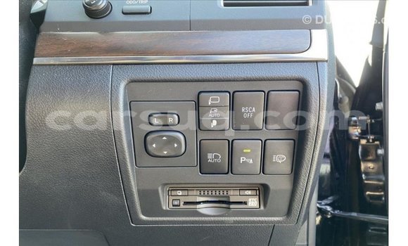 Acheter Import Voiture Toyota Land Cruiser Noir à Import - Dubai, Barh el Gazel Acheter Import Voiture Toyota Land Cruiser Noir à Import - Dubai, Barh el Gazel