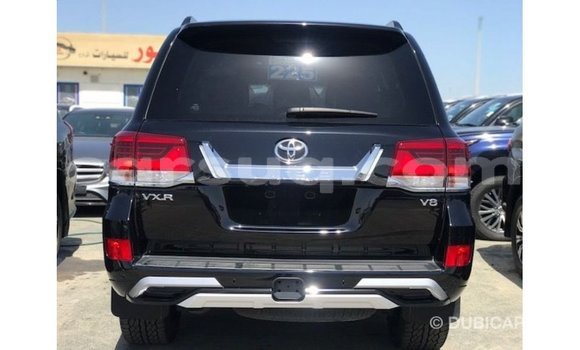 Acheter Import Voiture Toyota Land Cruiser Noir à Import - Dubai, Barh el Gazel Acheter Import Voiture Toyota Land Cruiser Noir à Import - Dubai, Barh el Gazel