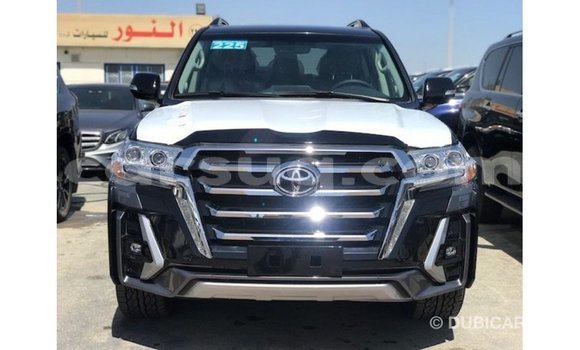 Acheter Import Voiture Toyota Land Cruiser Noir à Import - Dubai, Barh el Gazel Acheter Import Voiture Toyota Land Cruiser Noir à Import - Dubai, Barh el Gazel