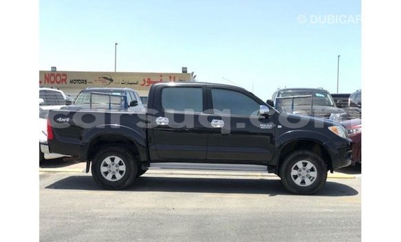 Acheter Import Voiture Toyota Hilux Noir à Import - Dubai, Barh el Gazel Acheter Import Voiture Toyota Hilux Noir à Import - Dubai, Barh el Gazel