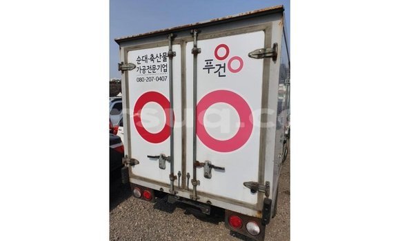 Acheter Import Voiture Kia Carens Blanc à Import - Dubai, Barh el Gazel Acheter Import Voiture Kia Carens Blanc à Import - Dubai, Barh el Gazel