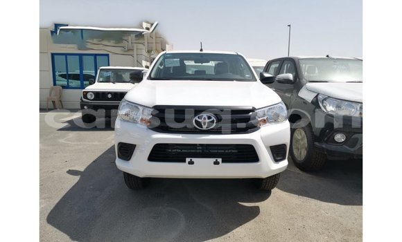 Acheter Import Voiture Toyota Hilux Blanc à Import - Dubai, Barh el Gazel Acheter Import Voiture Toyota Hilux Blanc à Import - Dubai, Barh el Gazel