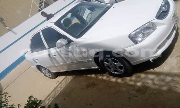 Buy Used Hyundai Verna White Car in N'Djamena in Chari-Baguirmi Buy Used Hyundai Verna White Car in N'Djamena in Chari-Baguirmi