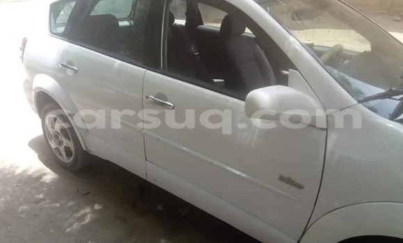 Buy Used Pontiac Vibe White Car in N'Djamena in Chari-Baguirmi Buy Used Pontiac Vibe White Car in N'Djamena in Chari-Baguirmi