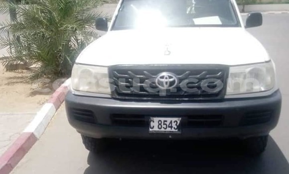 Buy Used Toyota Land Cruiser White Car in N'Djamena in Chari-Baguirmi Buy Used Toyota Land Cruiser White Car in N'Djamena in Chari-Baguirmi
