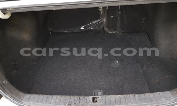 Buy Used Hyundai Verna White Car in N'Djamena in Chari-Baguirmi Buy Used Hyundai Verna White Car in N'Djamena in Chari-Baguirmi