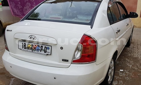 Buy Used Hyundai Verna White Car in N'Djamena in Chari-Baguirmi Buy Used Hyundai Verna White Car in N'Djamena in Chari-Baguirmi