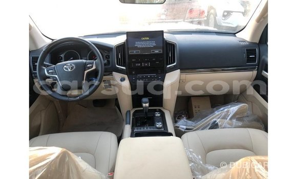Acheter Import Voiture Toyota Land Cruiser Noir à Import - Dubai, Barh el Gazel Acheter Import Voiture Toyota Land Cruiser Noir à Import - Dubai, Barh el Gazel