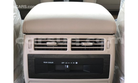 Acheter Import Voiture Toyota Land Cruiser Noir à Import - Dubai, Barh el Gazel Acheter Import Voiture Toyota Land Cruiser Noir à Import - Dubai, Barh el Gazel